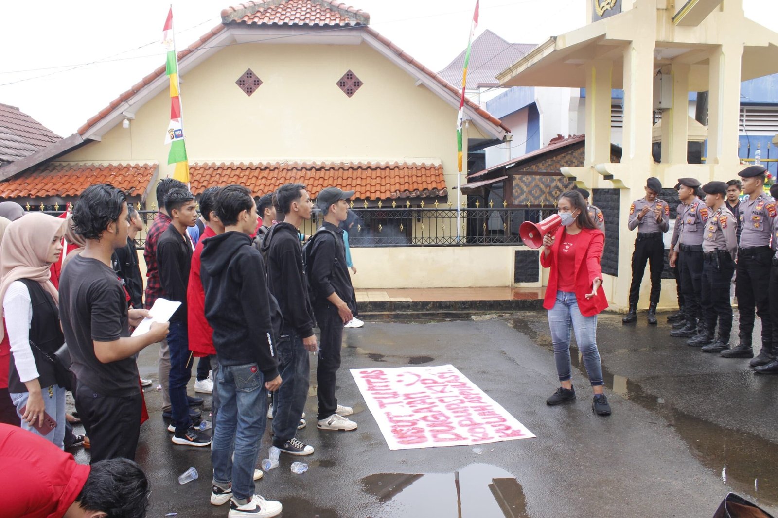 E-KOM LMND Unma Desak APH Tangkap Pelaku Pungli Dana PIP