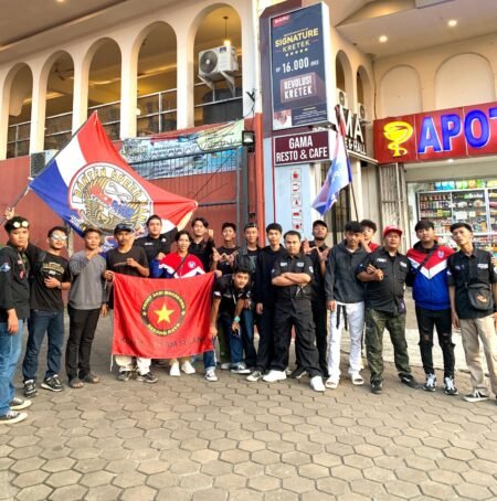 FAM UNPAM Serang, Moonraker Serang Barat, dan Supporter Kota Serang: Berbagi Takjil dan Buka Puasa Bersama