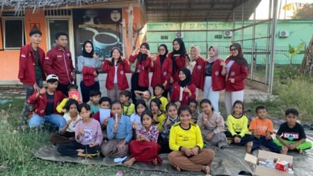 KKM 43 Uniba Ciptakan Taman Ceria untuk Tingkatkan Literasi Bahasa Inggris Anak Desa Tanjung Jaya