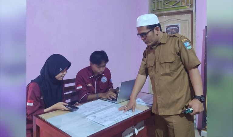 Mahasiswa UNIBA KKM 79 Bantu Tingkatkan Efektivitas Administrasi di Desa Gabus, Serang