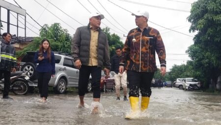 Diguyur Hujan, Wali Kota Serang Susuri Lokasi Banjir: Semua OPD Harus Siaga Bencana