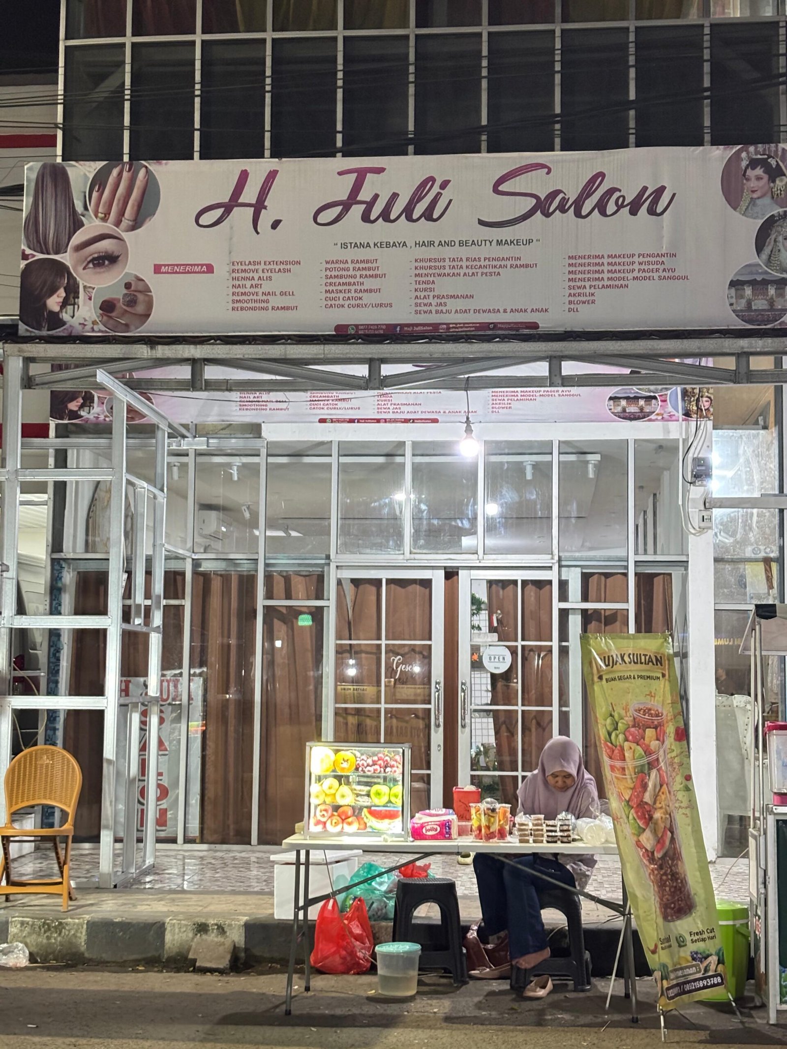 Buah Lokal Premium, Sambal Rujak Sultan di Balong Rancalentah Bikin Ketagihan