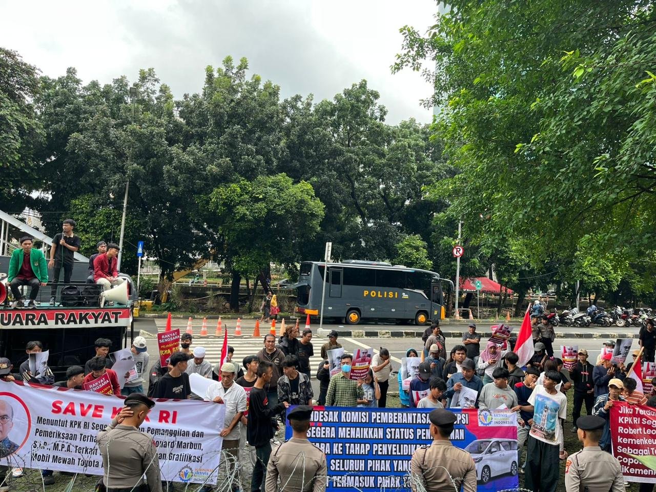 Ratusan HAMI Demo Depan KPK, Tuntut Usut Robert Marbun