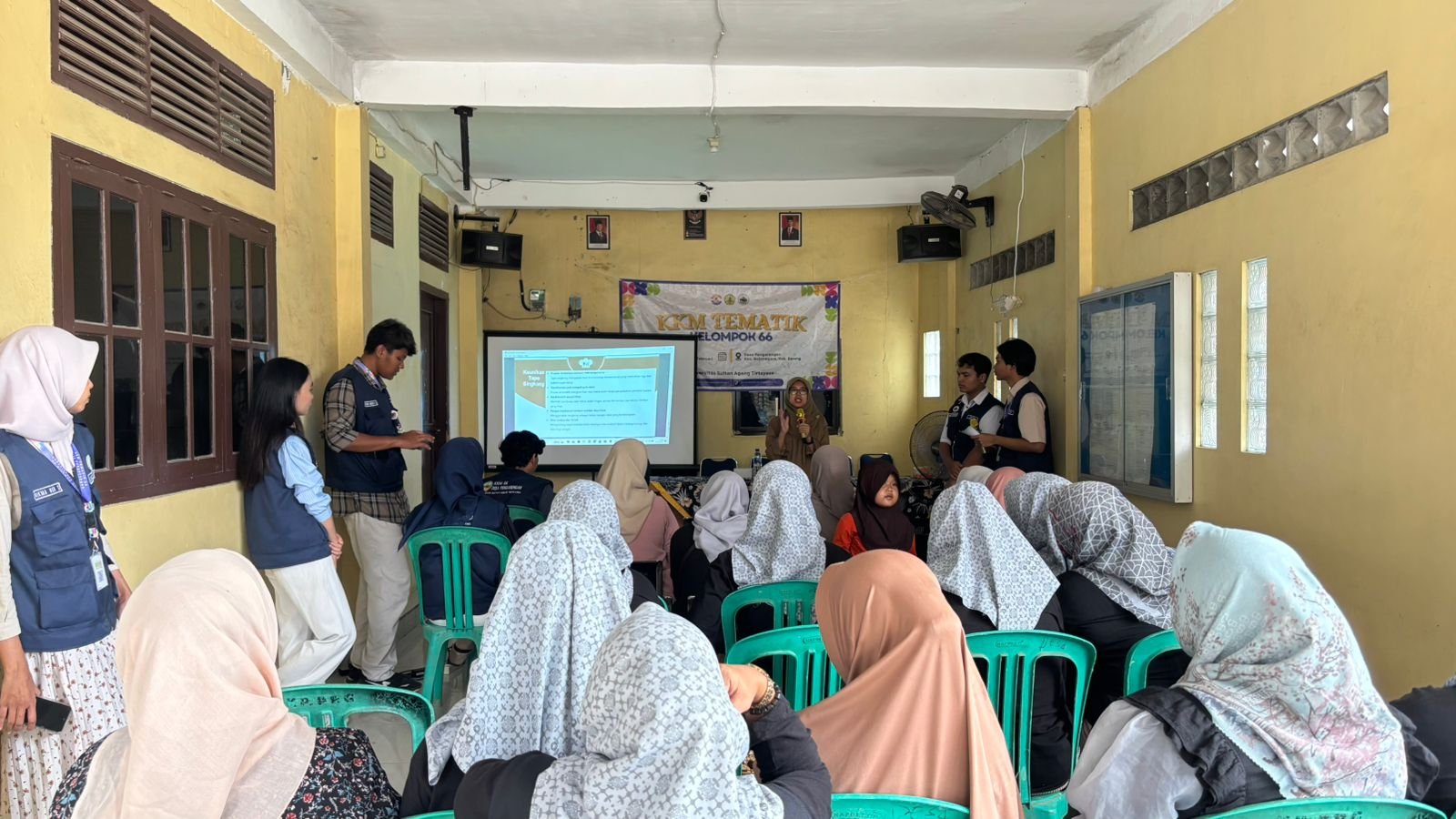 KKM 66 Untirta Bantu UMKM Desa Pengarengan: Sertifikasi Halal dan NIB Jadi Lebih Mudah