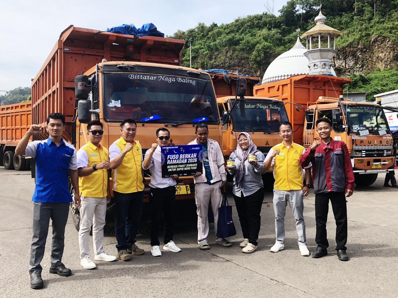 Fuso Berkah Ramadan 2026: Siaga 24 Jam dan Berbagi Kebahagiaan untuk Pengemudi Truk
