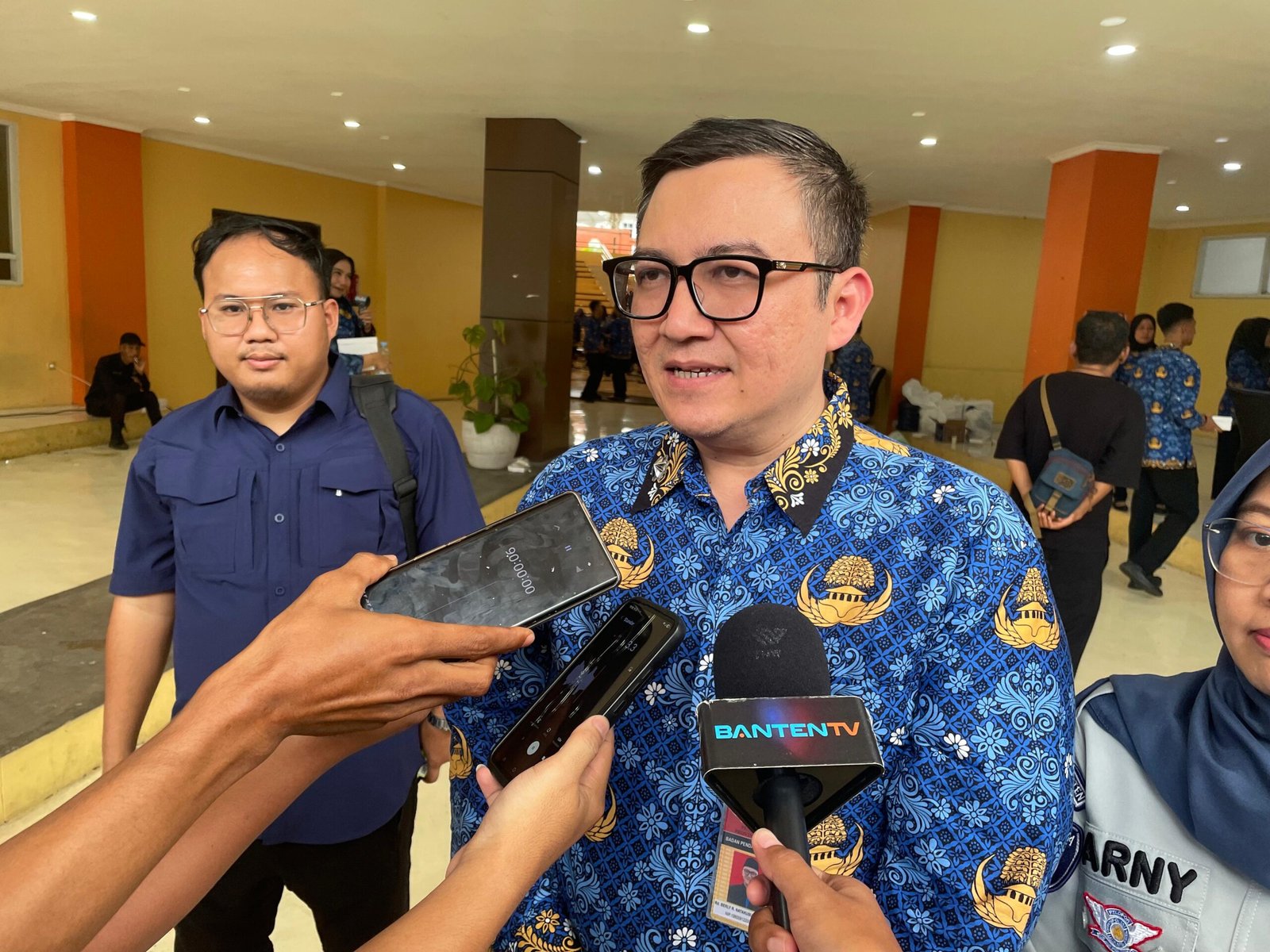 Tagih Pajak Kendaraan, 960 Pegawai Bapenda Banten Door to Door Datangi Wajib Pajak, Berly: Kita Ingin Masyarakat Sadar Bayar Pajak