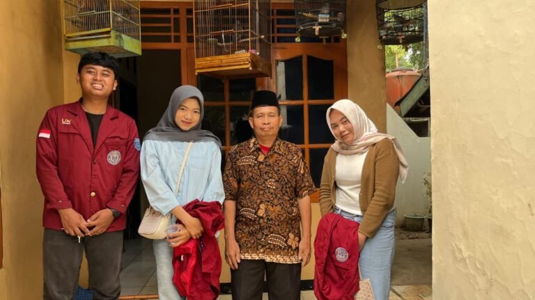 KKM 78 UNIBA Kunjungi Petani Kampung Sanding, Catat Kendala Utama Budidaya Padi dan Timun
