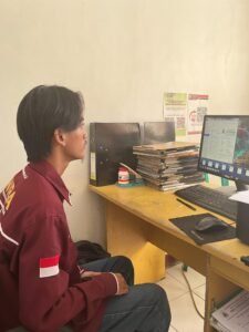Mahasiswa KKM 78 UNIBA Dukung Pelayanan Administrasi Desa Sumurbandung Menuju Sistem Digital