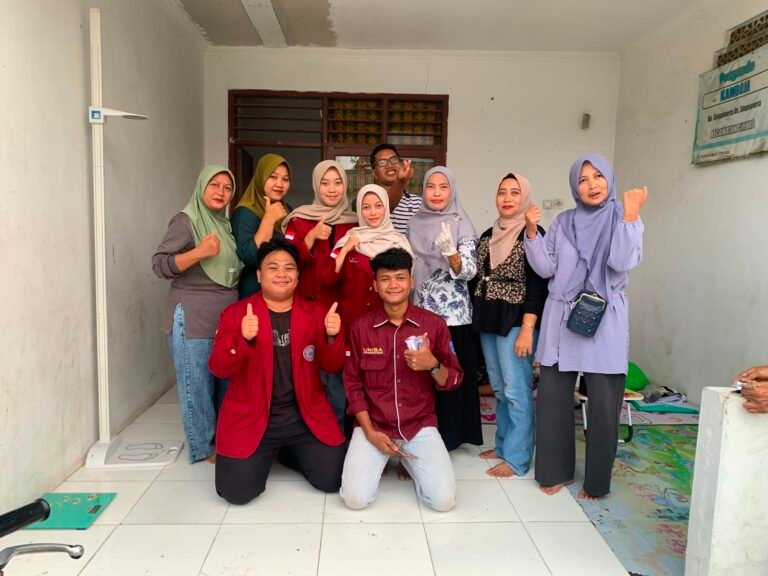 Mahasiswa KKM Universitas Bina Bangsa Gelar Rangkaian Kegiatan di Desa Singamerta