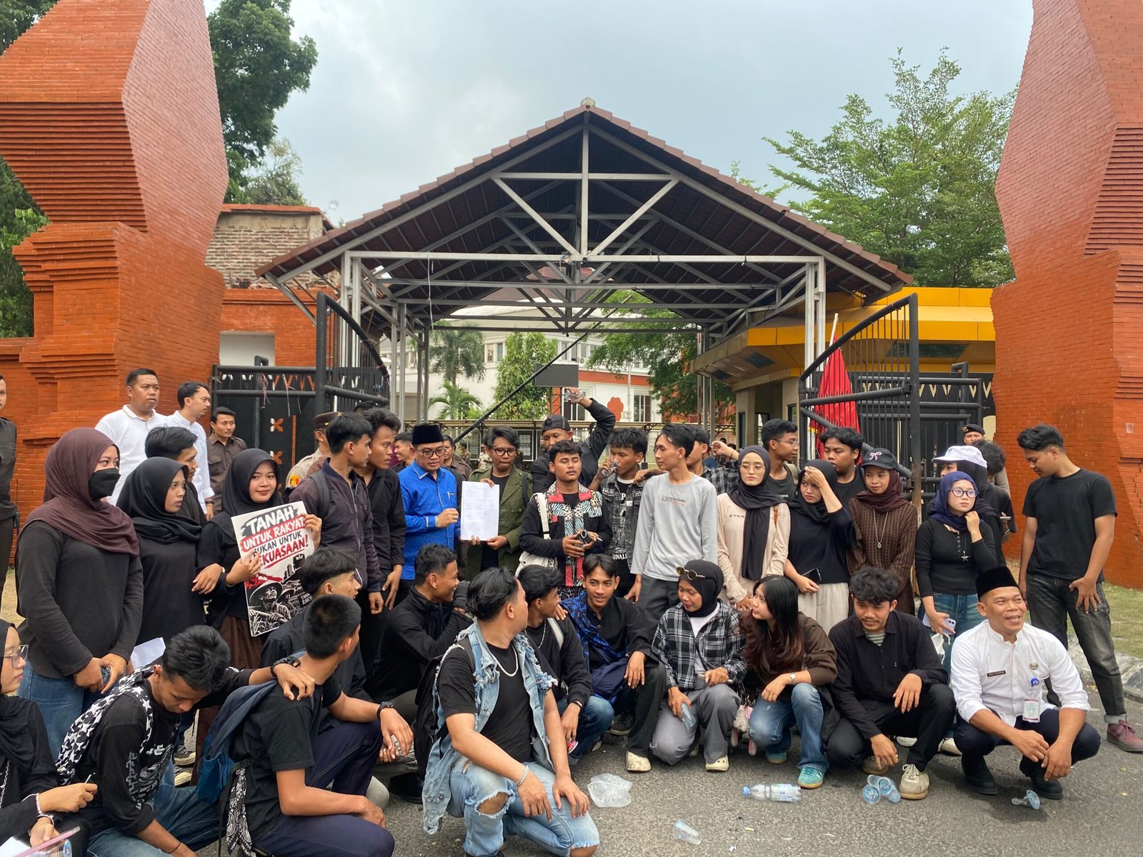 Aksi Jilid II Aliansi Banten Bergerak: Dua Tahun Prabowo-Gibran, Demokrasi Milik Elit, Rakyat Menjerit