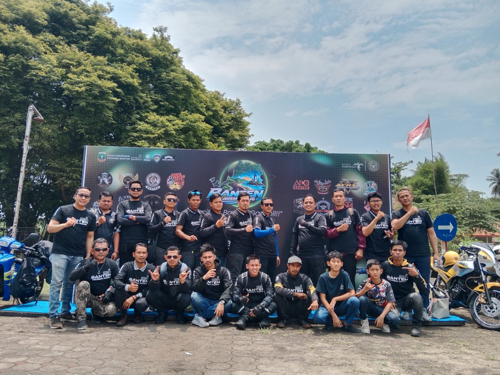 Komunitas Motor 2 Tak Kuntul Ngebul Dukung Promosi Wisata Banten