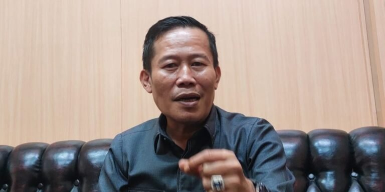 DPRD Kota Serang Kawal Revitalisasi Alun-alun, Muji Rohman Tekankan Mutu, Waktu, dan Anggaran